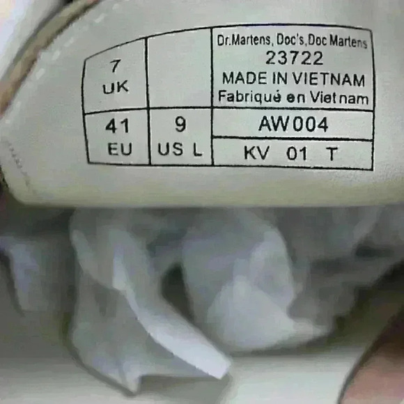 Dr. Martens 23722 Unisex Tan Leather 3 Eye Oxfords Shoes Size US W 9/ M 7 - Picture 9 of 11